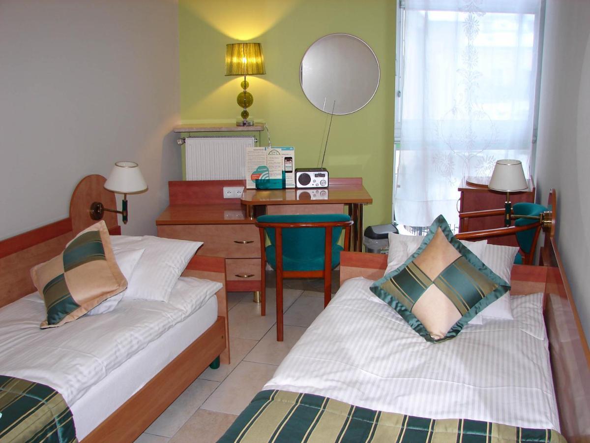 Hostel-art Hostal